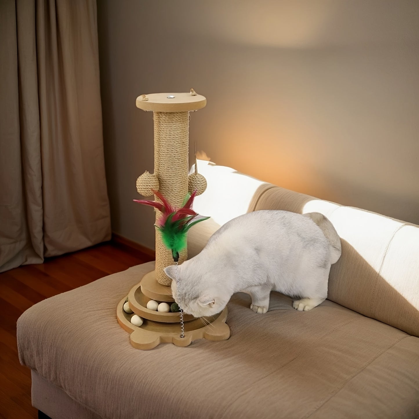 Tour interactive à griffer pour chat en jute durable avec piste à balle et jouets à plumes